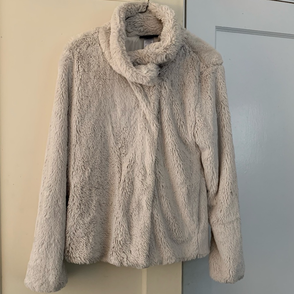 Patagonia Furry Jacket Medium Oyster Funnel Neck